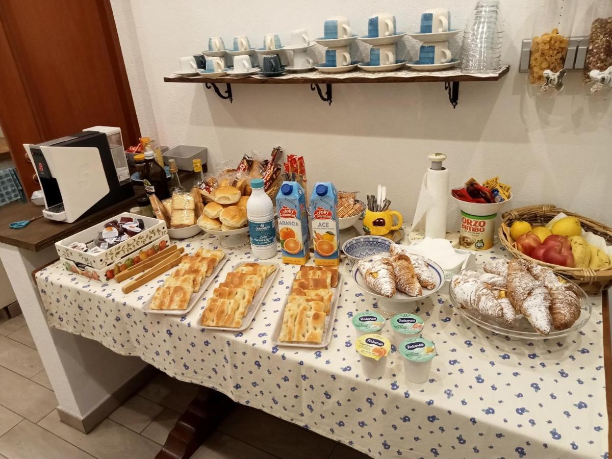 Un Posto Al Sole Acomodação com café da manhã Molino Nuovo  Exterior foto